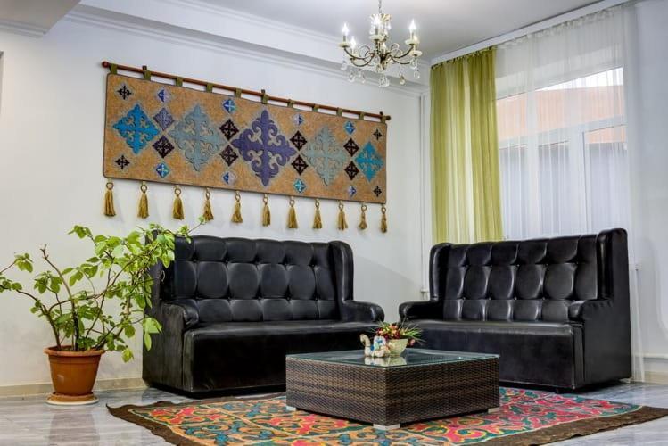 Olive Hotel Kochkor Luaran gambar