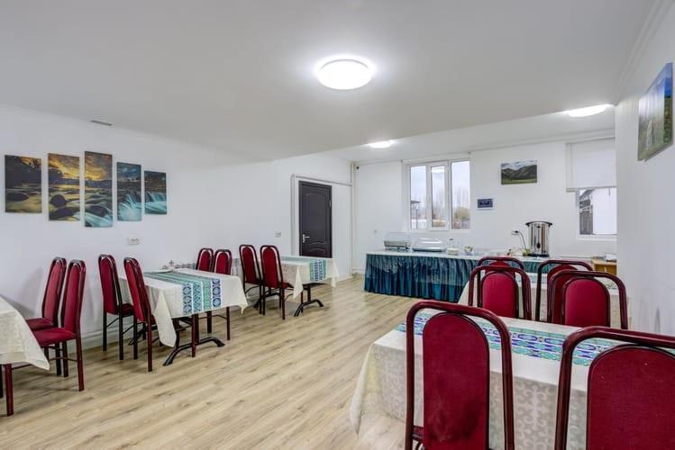 Olive Hotel Kochkor Luaran gambar